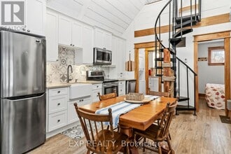 30 29th St N in Wasaga Beach, ON - Building Photo - Building Photo