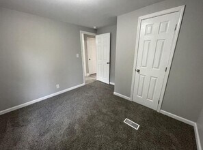 110 3rd Ave in Chesapeake, OH - Building Photo - Building Photo