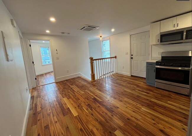 305 Carter St, Unit 305 in Chelsea, MA - Foto de edificio - Building Photo