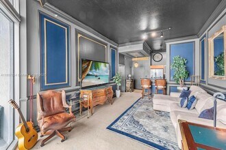 335 S Biscayne Blvd, Unit LPH-02 in Miami, FL - Building Photo - Building Photo