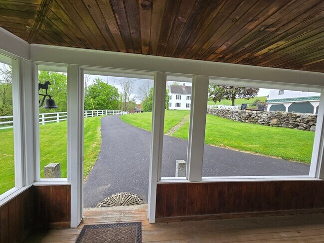 25 Rockbottom Rd in Stow, MA - Building Photo - Building Photo