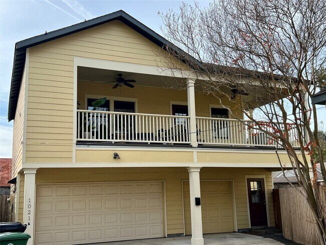 1021 Louise St in Houston, TX - Building Photo - Building Photo