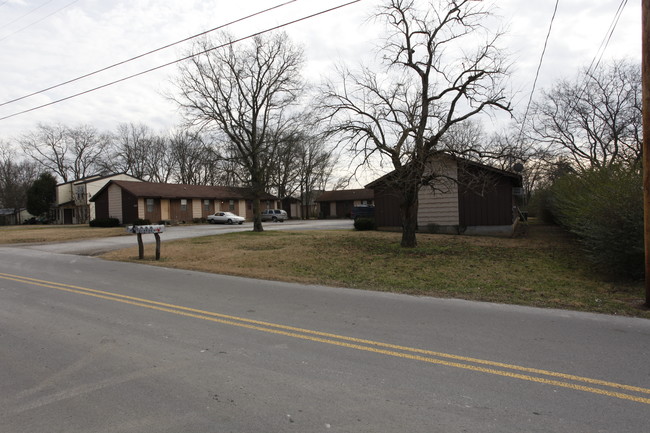 416 E Forrest Ave in Lebanon, TN - Building Photo - Building Photo