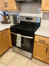 6148 Rolfe Ave in Norfolk, VA - Foto de edificio - Building Photo