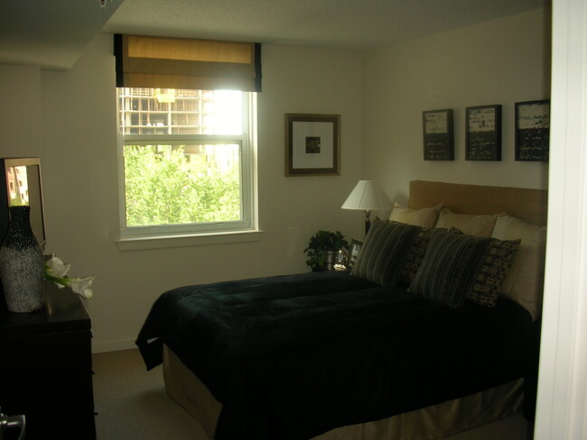 property at 880 N Pollard St
