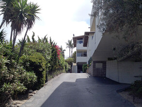 Deauville in Redondo Beach, CA - Building Photo - Building Photo