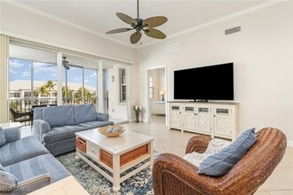 27921 Bonita Village Blvd in Bonita Springs, FL - Foto de edificio - Building Photo