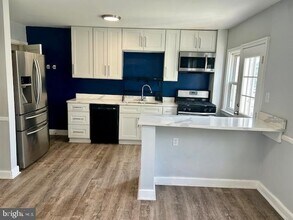 2061 E Belvedere Ave in Baltimore, MD - Building Photo - Building Photo