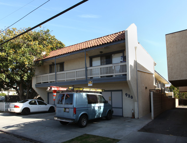 920 Loma Ave in Long Beach, CA - Building Photo - Building Photo