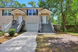 8325 Homeport Ct in Jacksonville, FL - Building Photo