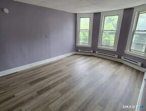 136 Windsor Ave in Meriden, CT - Building Photo - Building Photo