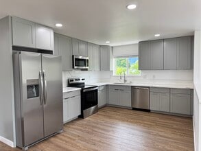 45-669-669 Waiawi St in Kaneohe, HI - Building Photo - Building Photo