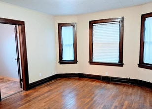 2208 Highland Ave in New Castle, PA - Building Photo - Building Photo