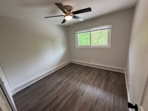 7902 Venus St in Loves Park, IL - Building Photo - Building Photo