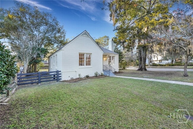 19 Palm Ave in Savannah, GA - Building Photo - Building Photo