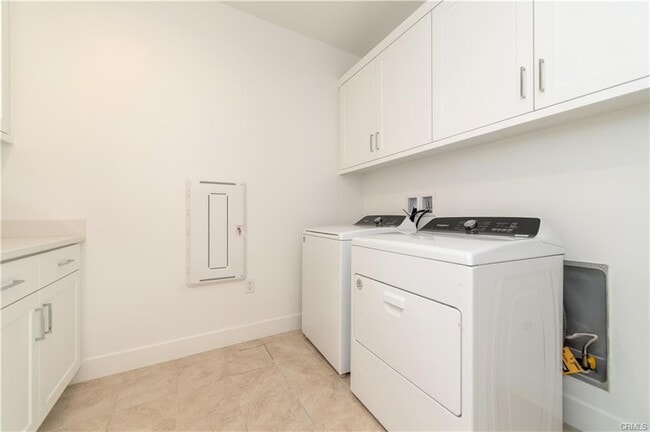 423 Flycatcher in Irvine, CA - Building Photo - Building Photo