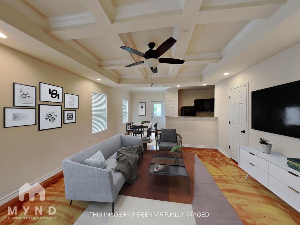 6415 Melanzane in San Antonio, TX - Building Photo