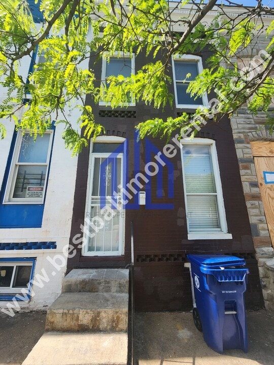 1712 N Calhoun St in Baltimore, MD - Building Photo