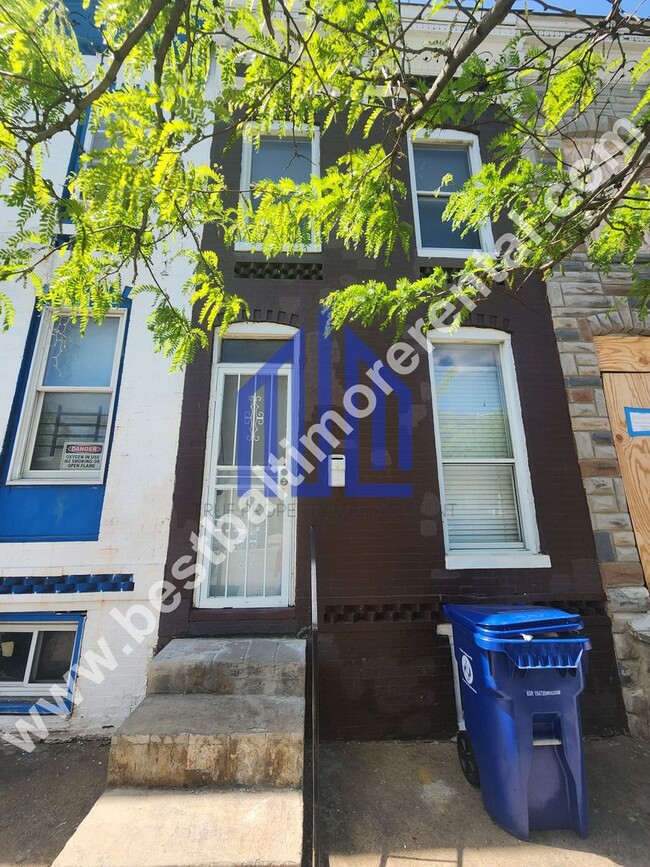 property at 1712 N Calhoun St