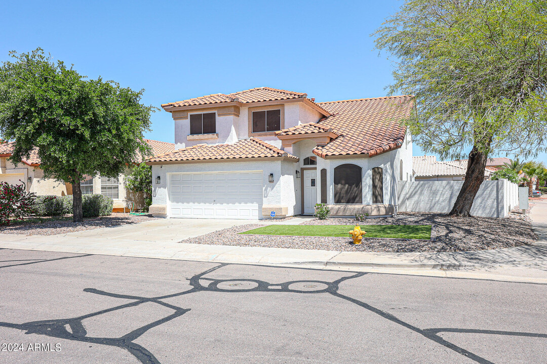 12722 W Monte Vista Rd in Avondale, AZ - Foto de edificio