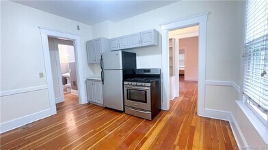 134 Mansfield St-Unit -1 in New Haven, CT - Building Photo - Building Photo