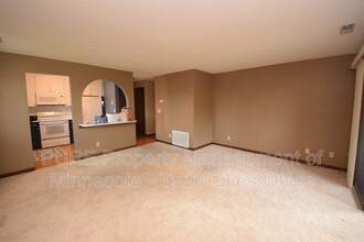 8007 Xerxes Ave S in Minneapolis, MN - Building Photo - Building Photo