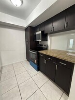 1885 NE 121st St in North Miami, FL - Building Photo