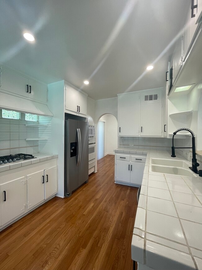 property at 11688 Bellagio Rd