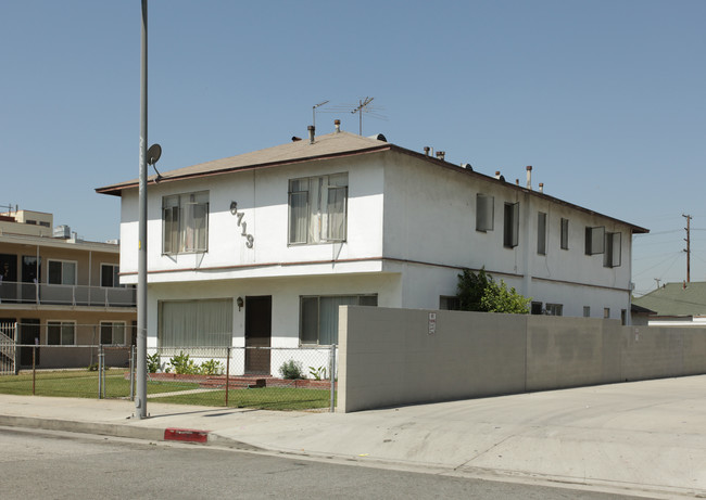 6713 Middleton St in Huntington Park, CA - Building Photo - Building Photo