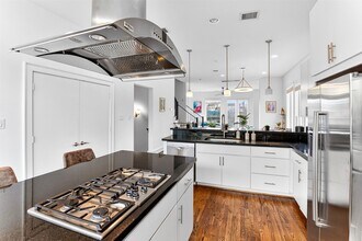 5227 Nett St in Houston, TX - Building Photo - Building Photo