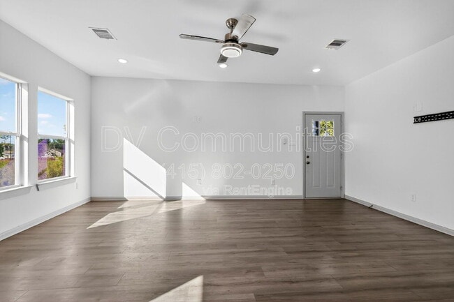 4423 Brinkley St in Houston, TX - Building Photo - Building Photo