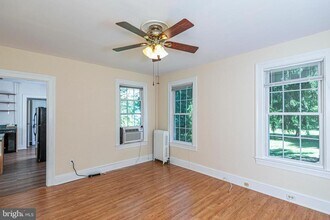 10 Preservation Pl in Princeton, NJ - Building Photo - Building Photo