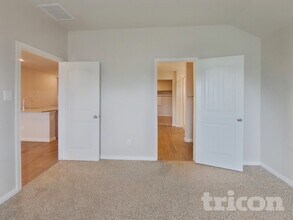 128 Pronghorn Cir in San Marcos, TX - Building Photo - Building Photo