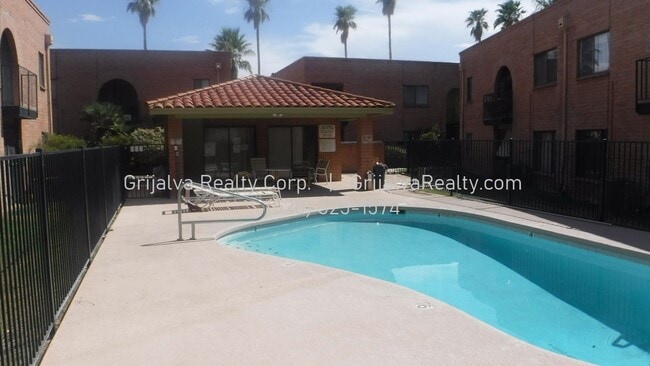 property at 1528 S Columbus Blvd