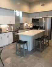 866 E Millenium Ct, Unit Bedrm w ensuite Util incl in Tucson, AZ - Foto de edificio - Building Photo