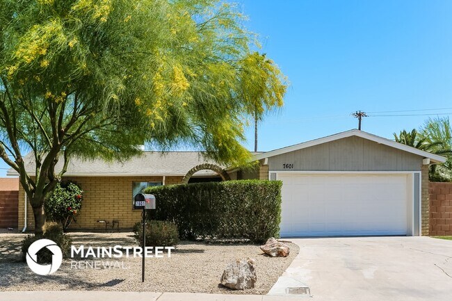 property at 7601 N 41st Ave
