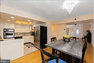 40 Rittenhouse Dr in Willingboro, NJ - Building Photo - Building Photo