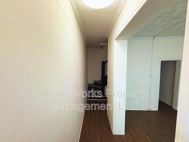 2827 Woodbrook Ave in Baltimore, MD - Foto de edificio - Building Photo