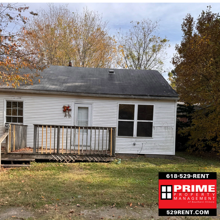 80 Paper Ln, Unit 0 in Murphysboro, IL - Foto de edificio