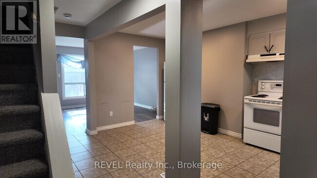 25-25 Linfield Dr in St Catharines, ON - Building Photo - Building Photo