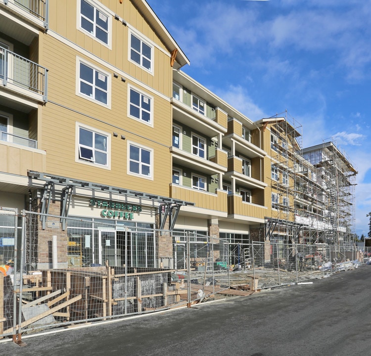 Eagle Creek Village in View Royal, BC - Building Photo