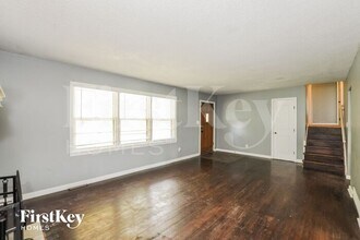 12110 W 92nd St in Lenexa, KS - Building Photo - Building Photo