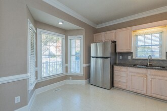 101 St Charles Ct in Kernersville, NC - Building Photo - Building Photo