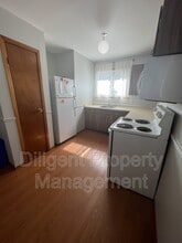 926 Dainard Dr in Peterborough, ON - Building Photo - Building Photo