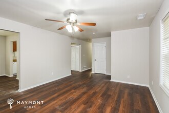 4163 Brownsville Rd in Powder Springs, GA - Building Photo - Building Photo