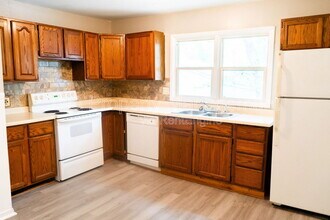 11244 Yarnell Rd in Knoxville, TN - Building Photo - Building Photo