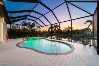 118 SE 23rd Pl in Cape Coral, FL - Building Photo - Building Photo