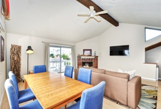 131 W Mariposa in San Clemente, CA - Building Photo - Building Photo