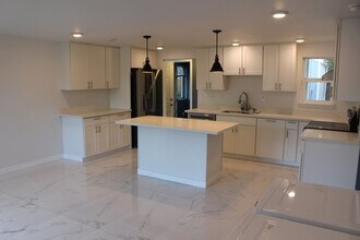 12055 69th Ave S in Seattle, WA - Building Photo - Building Photo