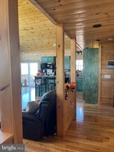 4464 Leetown Rd in Summit Point, WV - Building Photo - Building Photo